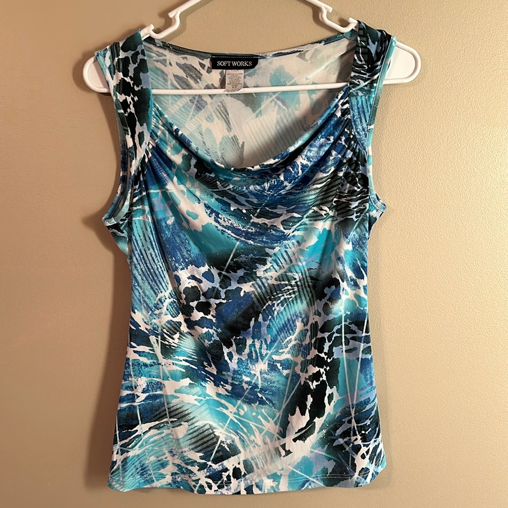 Women’s sleeveless top
